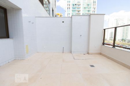 Apartamento para alugar com 46m², 1 quarto e 1 vaga Apartamento para alugar com 46m², 1 quarto e 1 vagaVaranda