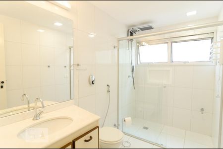 Apartamento para alugar com 50m², 1 quarto e 1 vaga Apartamento para alugar com 50m², 1 quarto e 1 vagaBanheiro