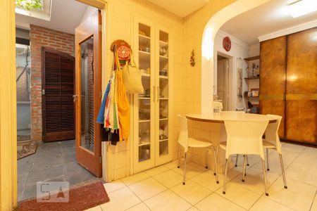 Casa à venda com 248m², 3 quartos e 2 vagasCopa