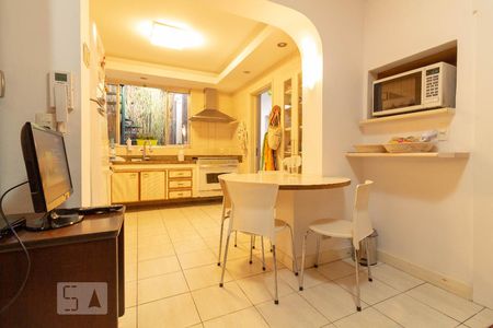 Casa à venda com 248m², 3 quartos e 2 vagasCopa