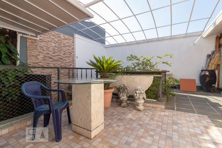 Casa à venda com 248m², 3 quartos e 2 vagasÁrea externa