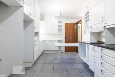 Apartamento para alugar com 155m², 3 quartos e 3 vagasCozinha
