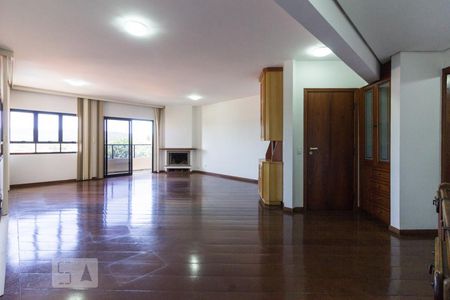 Sala de apartamento para alugar com 3 quartos, 155m² em Água Fria, São Paulo