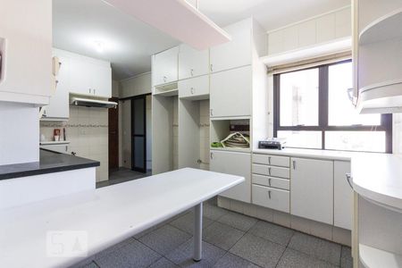 Apartamento para alugar com 155m², 3 quartos e 3 vagasCozinha