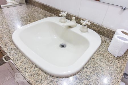 Banheiro de apartamento para alugar com 3 quartos, 155m² em Água Fria, São Paulo