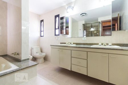 Apartamento para alugar com 155m², 3 quartos e 3 vagasBanheiro Suite