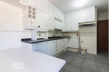 Apartamento para alugar com 155m², 3 quartos e 3 vagasCozinha
