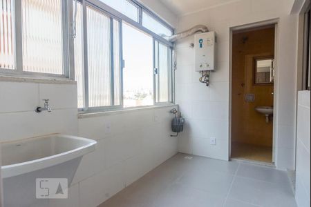 Apartamento à venda com 116m², 3 quartos e 1 vagaÁrea de Serviço