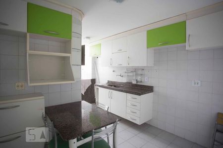Apartamento à venda com 172m², 3 quartos e 1 vaga Apartamento à venda com 172m², 3 quartos e 1 vagacozinha