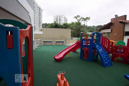 Apartamento à venda com 172m², 3 quartos e 1 vaga Apartamento à venda com 172m², 3 quartos e 1 vagaplayground