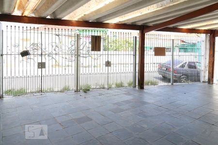 Garagem de casa para alugar com 2 quartos, 70m² em Vila Germinal, São Paulo