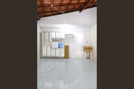 Casa para alugar com 70m², 2 quartos e 2 vagas Casa para alugar com 70m², 2 quartos e 2 vagasÁrea de serviço