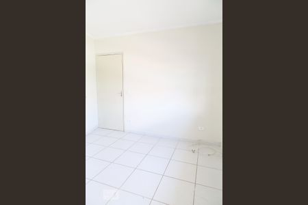 Quarto 2 de casa para alugar com 2 quartos, 70m² em Vila Germinal, São Paulo