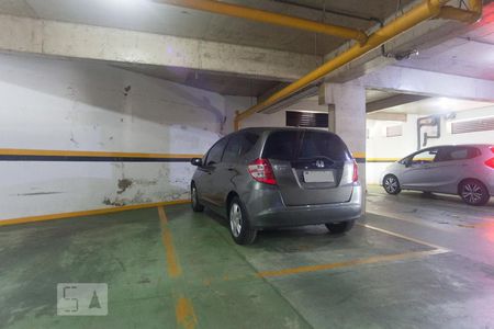 Apartamento para alugar com 70m², 2 quartos e 1 vagaDependências do condomínio - garagem 