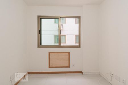 Apartamento para alugar com 103m², 3 quartos e 2 vagasQuarto 2