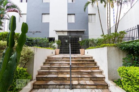 Apartamento para alugar com 67m², 2 quartos e 1 vagaEntrada