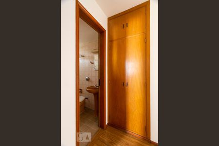 Apartamento para alugar com 67m², 2 quartos e 1 vagaCorredor