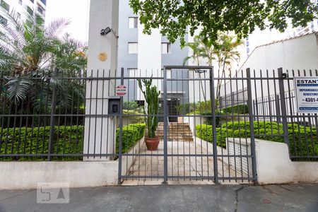 Apartamento para alugar com 67m², 2 quartos e 1 vagaFachada