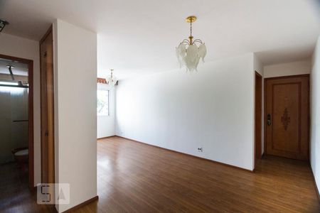 Sala de apartamento para alugar com 2 quartos, 67m² em Vila Mascote, São Paulo