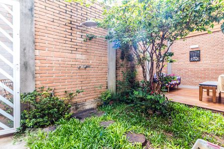 Casa à venda com 210m², 3 quartos e 2 vagasÁrea externa
