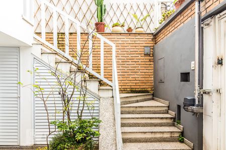 Entrada de casa à venda com 3 quartos, 210m² em Perdizes, São Paulo