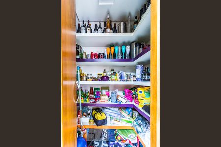 Casa à venda com 210m², 3 quartos e 2 vagasDespensa