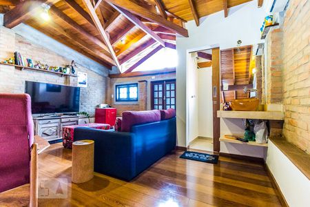 Casa à venda com 210m², 3 quartos e 2 vagasSala