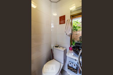 Casa à venda com 210m², 3 quartos e 2 vagasLavabo