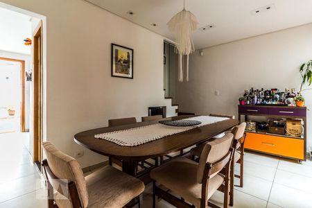 Casa à venda com 210m², 3 quartos e 2 vagasCozinha