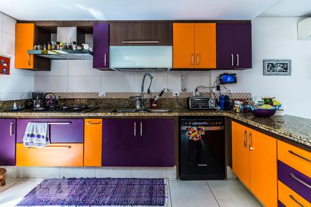 Casa à venda com 210m², 3 quartos e 2 vagasCozinha