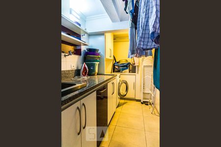 Casa à venda com 210m², 3 quartos e 2 vagasÁrea de serviço