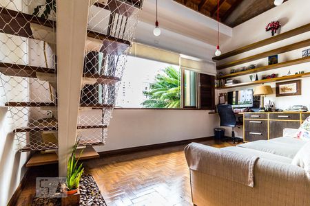 Casa à venda com 210m², 3 quartos e 2 vagasSala