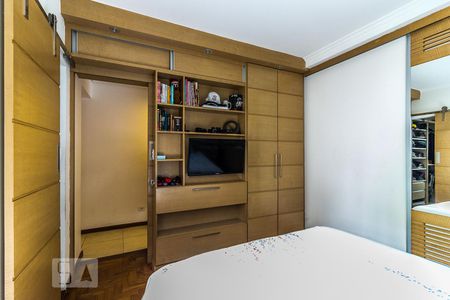 Casa à venda com 210m², 3 quartos e 2 vagasSuíte 2