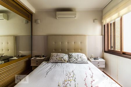 Casa à venda com 210m², 3 quartos e 2 vagasSuíte 2