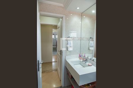 Apartamento à venda com 250m², 4 quartos e 4 vagasBanheiro da suíte 1