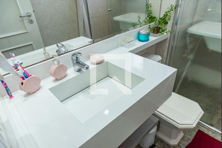 Apartamento à venda com 250m², 4 quartos e 4 vagasBanheiro da suíte 1