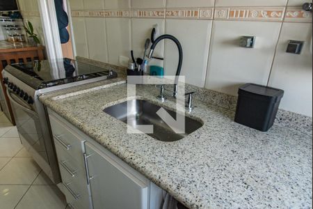 Apartamento à venda com 250m², 4 quartos e 4 vagasCozinha