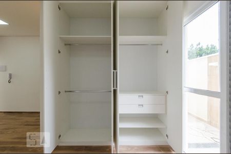 Quarto de kitnet/studio para alugar com 1 quarto, 33m² em Cerâmica, São Caetano do Sul