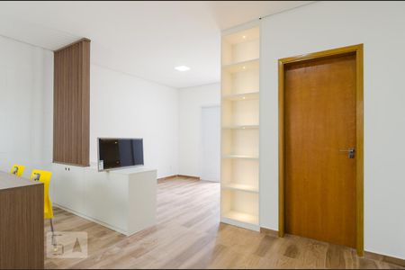 Sala de kitnet/studio para alugar com 1 quarto, 40m² em Cerâmica, São Caetano do Sul