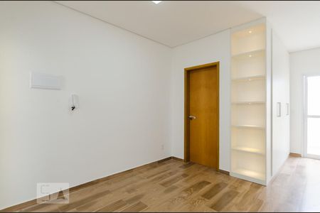 Sala de kitnet/studio para alugar com 1 quarto, 33m² em Cerâmica, São Caetano do Sul