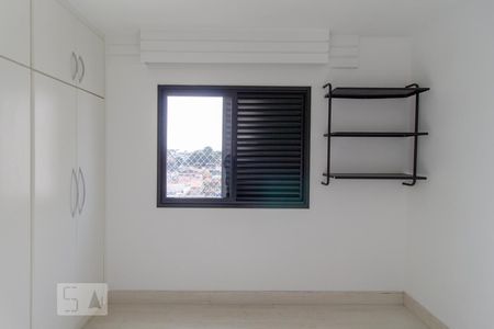 Apartamento para alugar com 81m², 2 quartos e 2 vagasQuarto