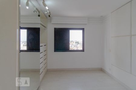 Suíte  de apartamento para alugar com 2 quartos, 81m² em Jardim Aeroporto, São Paulo