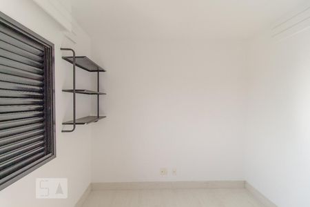 Apartamento para alugar com 81m², 2 quartos e 2 vagasQuarto