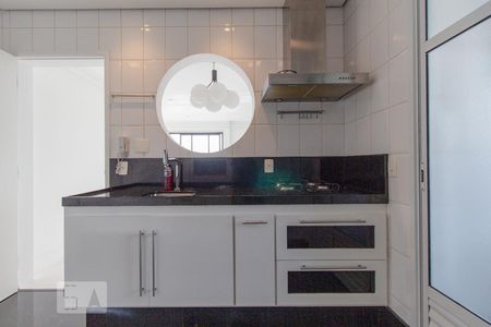 Apartamento para alugar com 81m², 2 quartos e 2 vagasCozinha