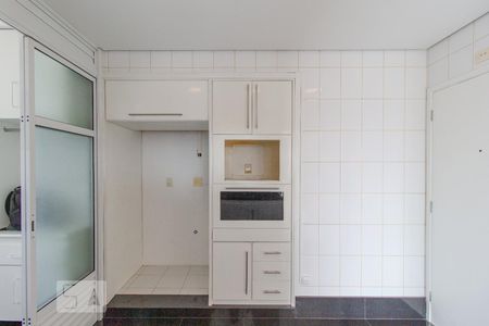 Apartamento para alugar com 81m², 2 quartos e 2 vagasCozinha