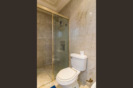 Apartamento à venda com 340m², 4 quartos e 4 vagasBanheiro suíte 4