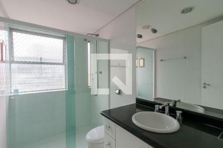 Apartamento à venda com 70m², 2 quartos e 1 vaga Apartamento à venda com 70m², 2 quartos e 1 vagaBanheiro