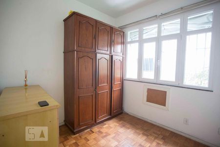 quarto 2 de apartamento para alugar com 2 quartos, 50m² em Icaraí, Niterói