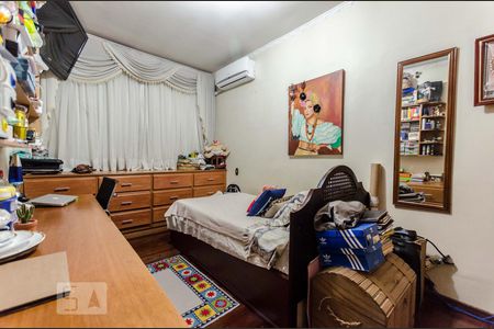 Casa à venda com 410m², 6 quartos e 4 vagasQuarto 2