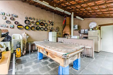 Casa à venda com 410m², 6 quartos e 4 vagasChurrasqueira